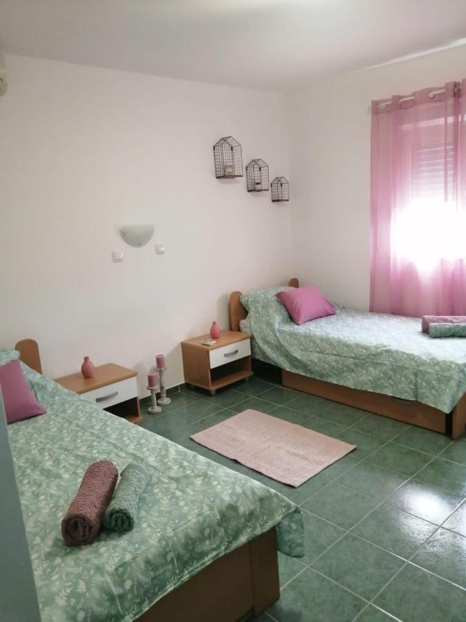 Holiday House Lara Starigrad Paklenica Exterior photo